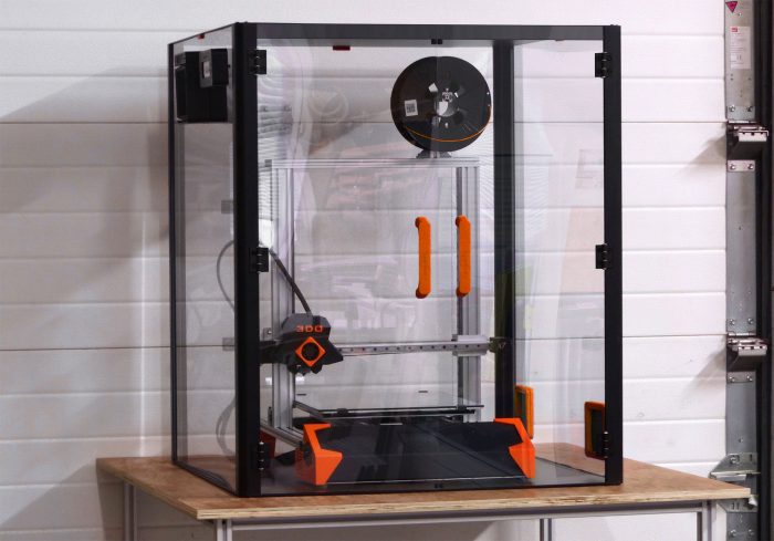 caisson imprimante 3D customisé en orange