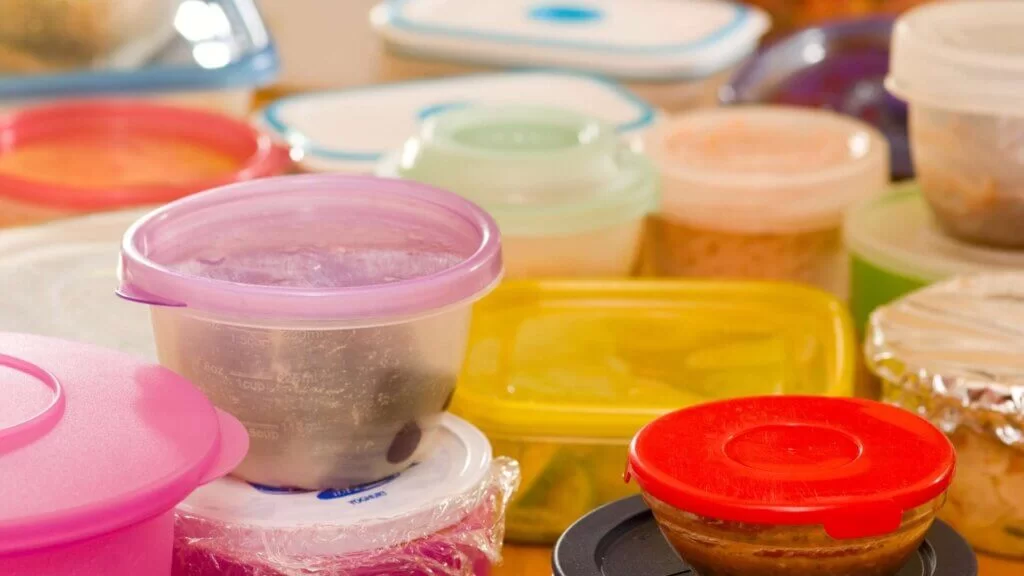 Microplastics released from food containers